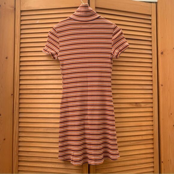 Urban outfitters Striped Dress size Medium - Picture 6 of 6